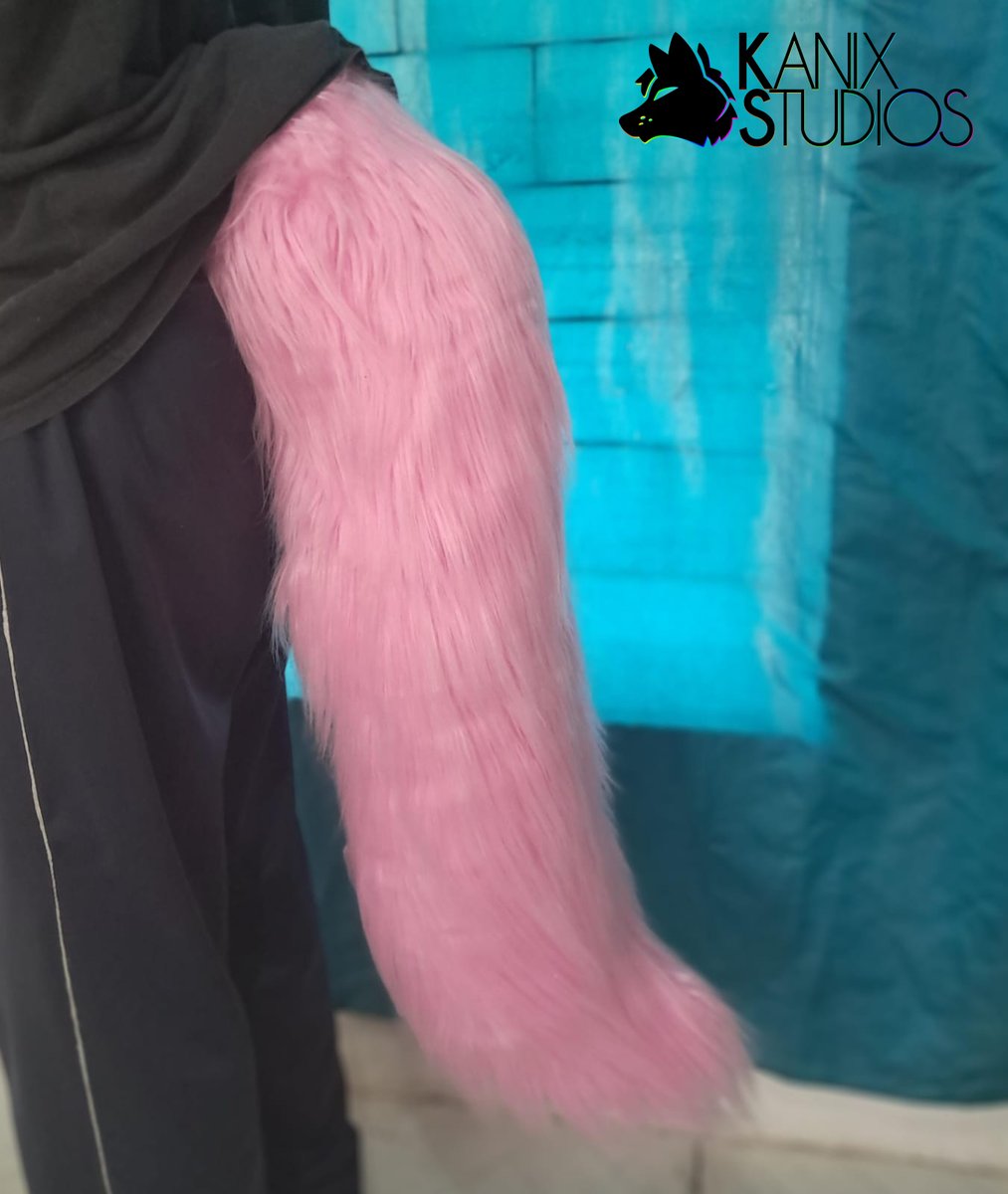 Big fluffy tail! (Commission progress)

Get a quote: kanixstudios.com/get-a-quote   
Prices: kanixstudios.com/prices   
FAQ: kanixstudios.com/faq