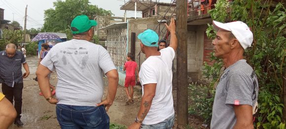 MMarreroCruz's tweet image. Aunque continúa la identificación de las afectaciones, las autoridades de la provincia, con quienes estamos en comunicación, han iniciado de inmediato el proceso de recuperación, junto al pueblo.

#UnidosXCuba