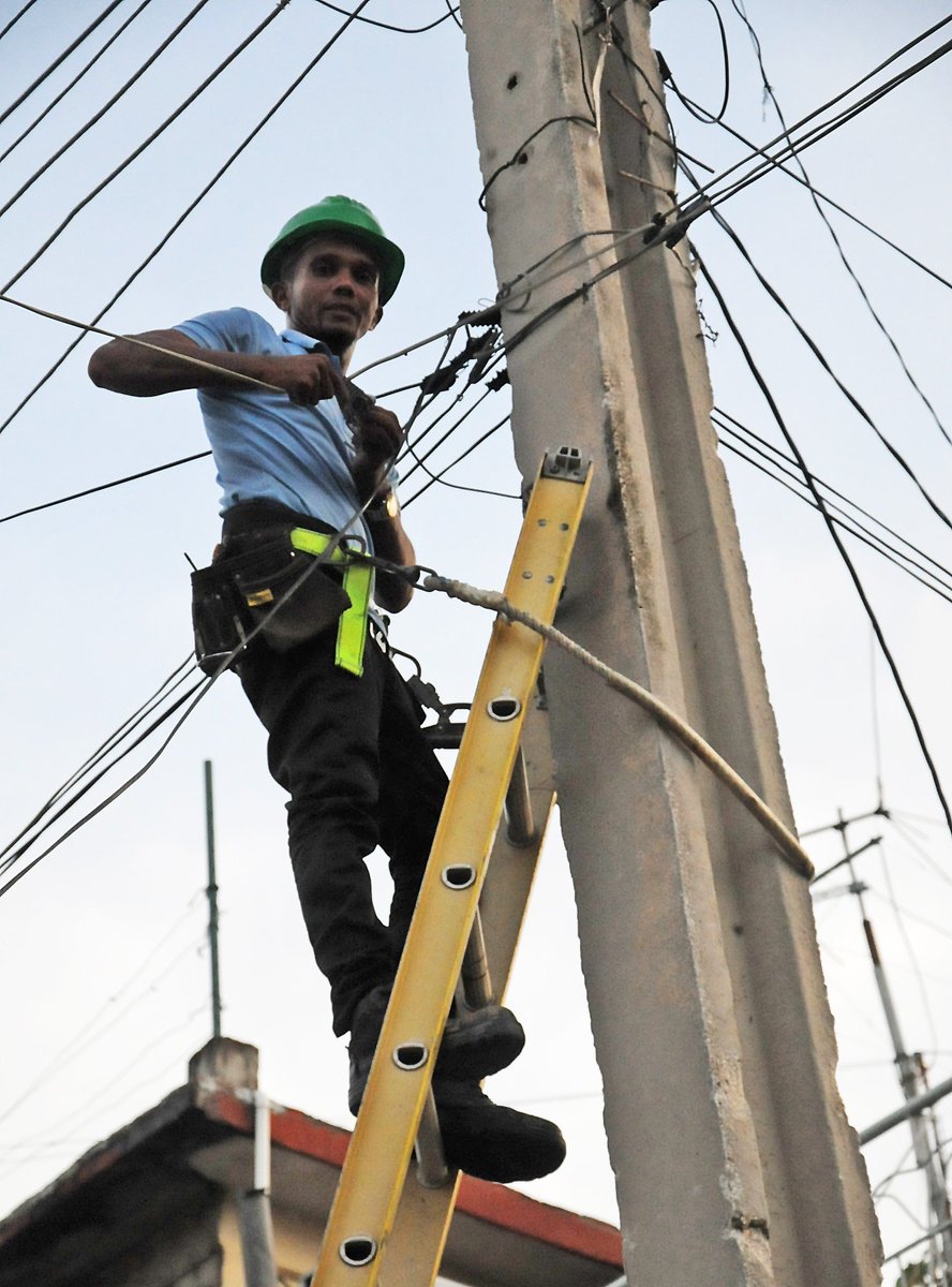 MMarreroCruz's tweet image. Aunque continúa la identificación de las afectaciones, las autoridades de la provincia, con quienes estamos en comunicación, han iniciado de inmediato el proceso de recuperación, junto al pueblo.

#UnidosXCuba