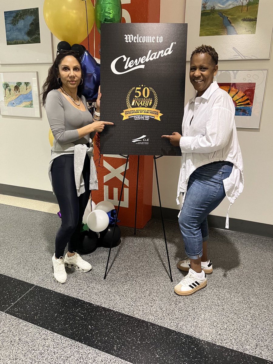 Deborah Berry (@dberrygannett) on Twitter photo Already feeling the Cleveland welcome for the #NABJ conference. And thatโs just at the airport. You know itโs going to be a nice gathering when you see a bunch of journalists on the plane and you know several of them, โฆ<a href="/evamckend/">Eva McKend</a>โฉ and Lonnae OโNeal. Already feeling the Cleveland welcome for the #NABJ conference. And thatโs just at the airport. You know itโs going to be a nice gathering when you see a bunch of journalists on the plane and you know several of them, โฆ<a href="/evamckend/">Eva McKend</a>โฉ and Lonnae OโNeal.