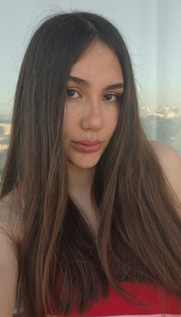 خویش‌انداز🤳🏻🍓