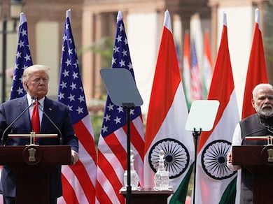 🚨 BREAKING:

 Donald Trump has signed a new order that adds  25% more tax  on products coming from  India  into the U.S.