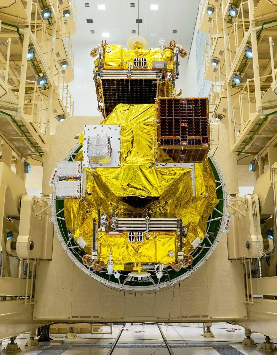 tiny__GS's tweet image. 18x Satellites Received by #tinyGS 📡 from 🚀Soyuz 25th Launch 🥳

9x FSK 🛰️
239Alferov
GEOSCAN-1 to 6
InnoSat3
InnoSat16

9x LoRa 🛰️
AstroLine-1 to 4
CSTP-4.1 to 4.4
A signal discovered by @scott23192 ,  potentially Nahid-2.

Follow them in real-time in tinygs.com