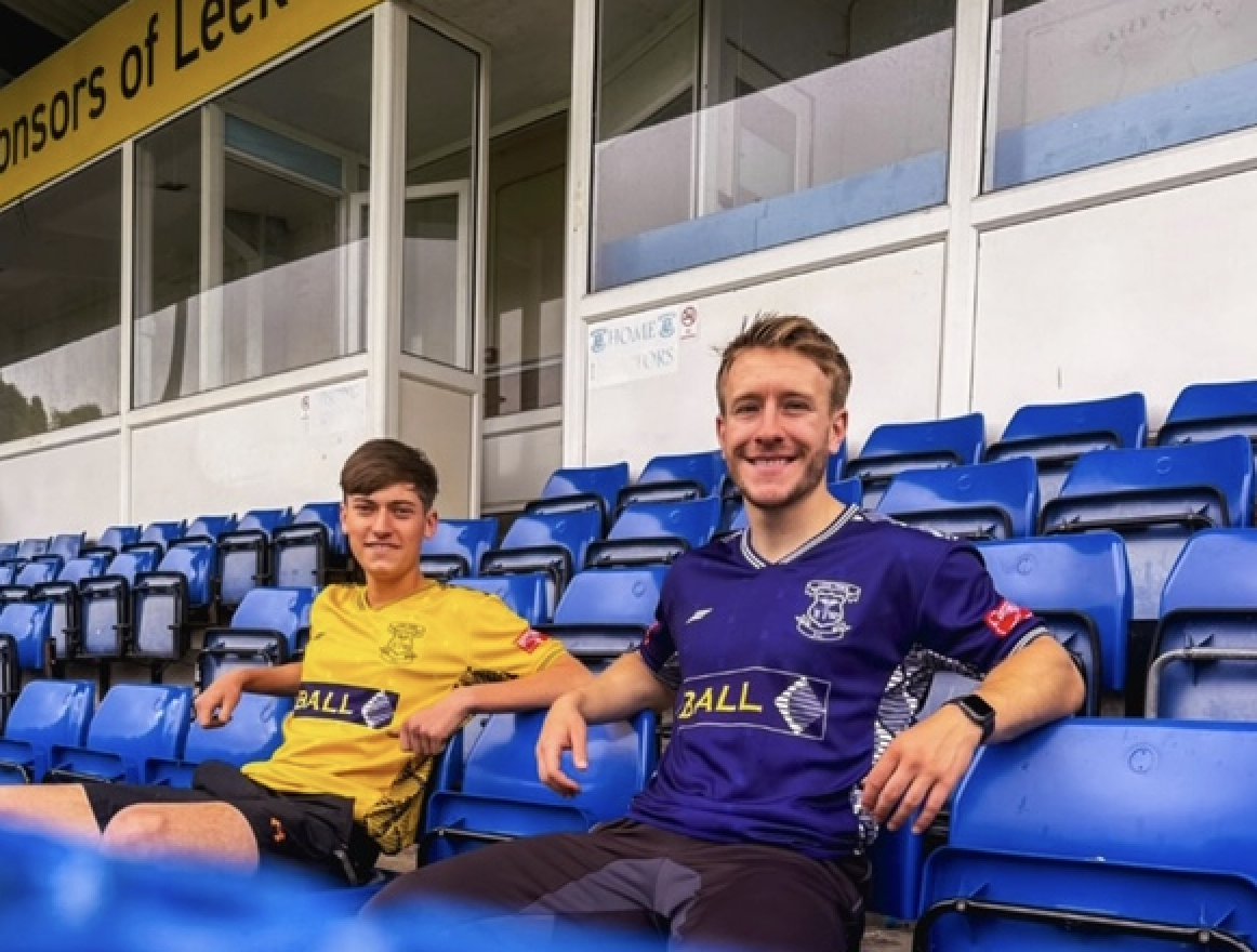 REPLICA SHIRT UPDATE
If you are ordered your shirt on or before the 4-July we now have it in stock.

This can be collected on Friday evening at the Staffs County League game or Tuesday night when we play Rushall Olympic