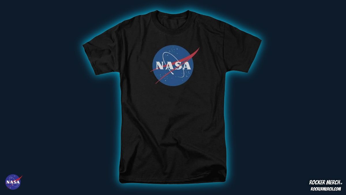 Explore in style. Bold space vibes await. 🚀
Check it out 👇

buff.ly/D1DLjFb 

#NASA #SpaceStyle #WeirdWednesday #FanFavorites
