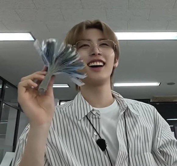 Hasti 🫧 tweet media