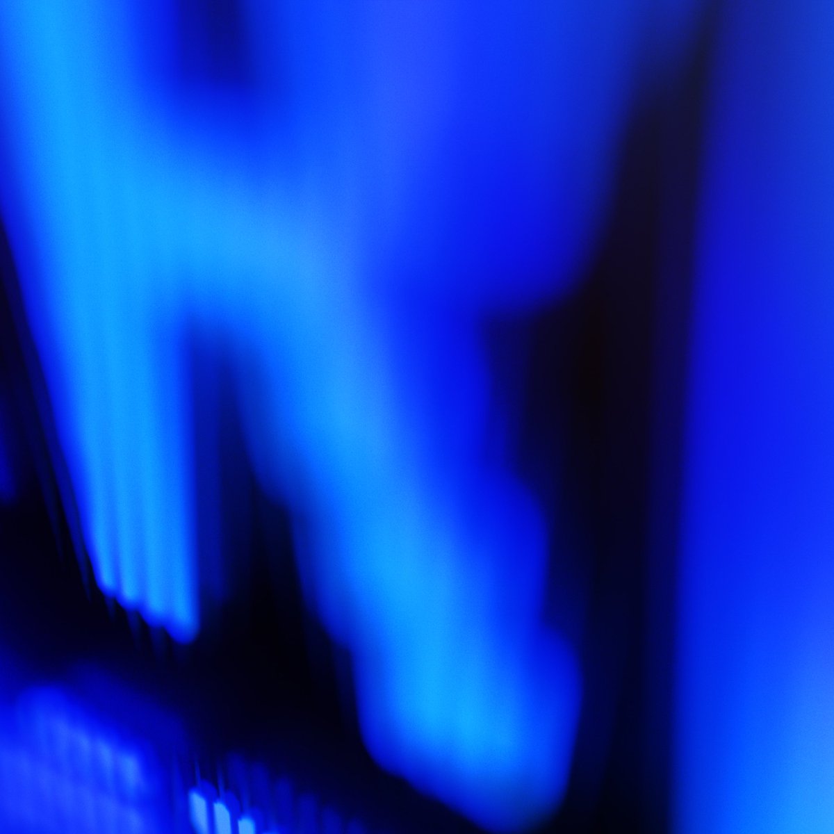 Incredible 3D work in <a href="/Blender/">Blender 🔶</a> by <a href="/ivanvidovic/">Ivan Vidovic</a>. 

I asked him to create something reflecting his unique style for <a href="/Fireside_Spark/">Fireside | Creative Technology</a>’s upcoming [Meetup]. 
What he delivered had me stunned 🔥