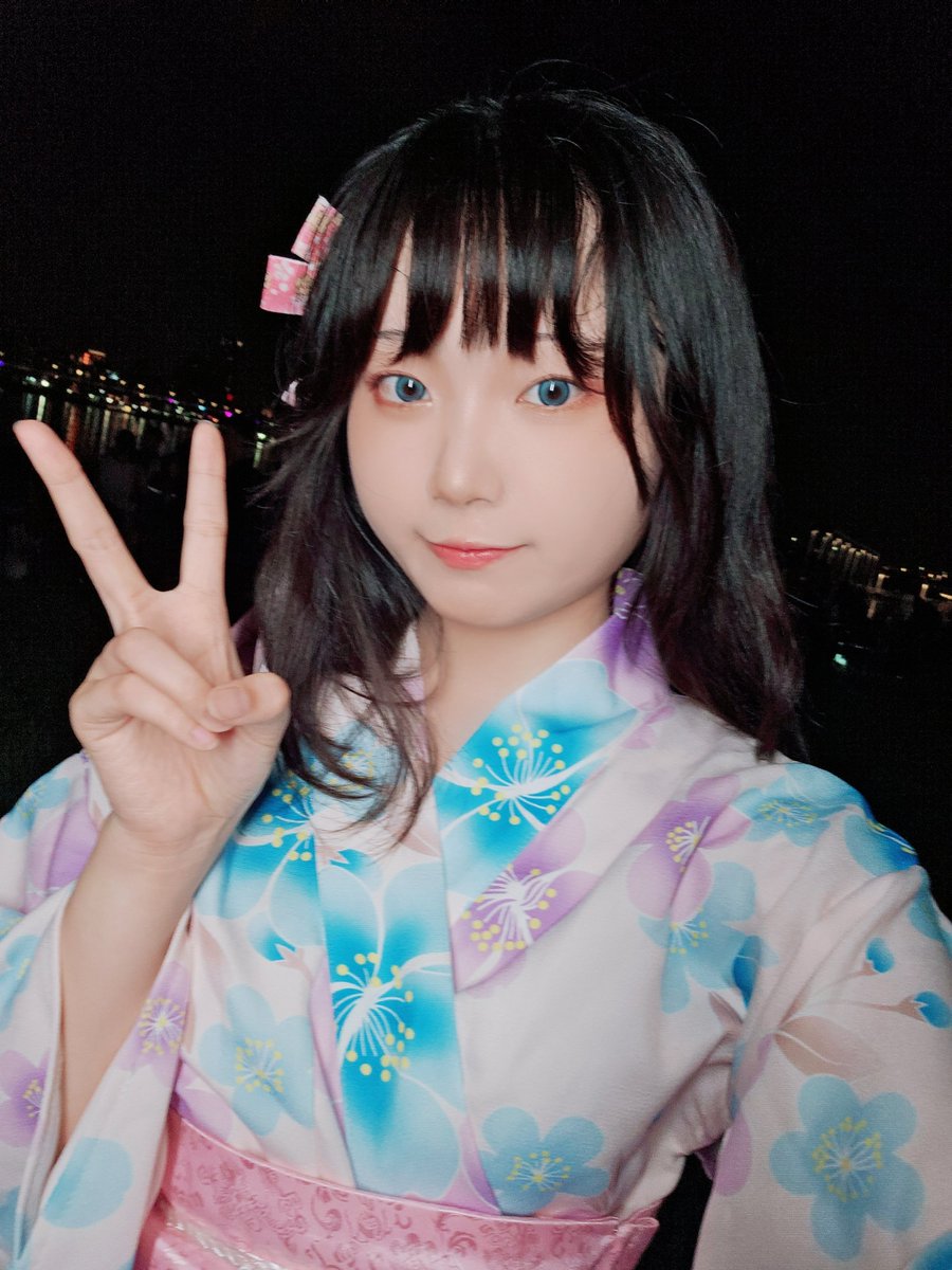 Nightrain_0905's tweet image. 今天是煙火～
第一場跟到！原本想說到家還有力氣拍澀澀🫣
結果肚子超餓🫠覓食去了
這個月緩慢更新😭小寶貝要搬家沒辦法頻繁更新...大家不要忘記小寶貝
場次一樣會出沒！

#夏日 #浴衣 #煙火 #花火大会