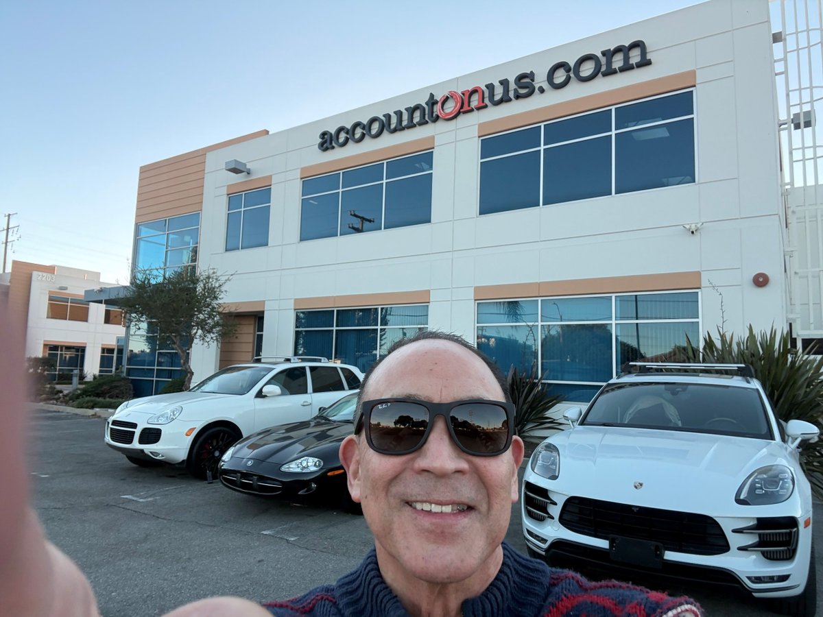 “My mission is to remind everyone to teach the right kind of budo and and to never forget from where you came. I was lucky to keep my Japanese roots. And I passed that on to my kids...” Read more: ow.ly/fO1f50WANGz
.
.
.
#zentokustories #gardenajudoclub #japaneseamerican