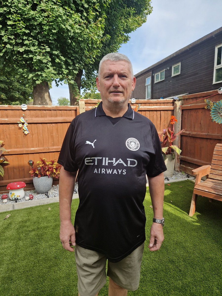 Don't normally post me in a kit , but how awesome is this kit . Masterpiece.