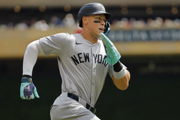 Yankees Pod 🎧 (@yankeespod) on Twitter photo If Aaron Judge hits a HR today someone who retweets and is following us is winning a shirt. Comment your size. Let’s go Yankees. If Aaron Judge hits a HR today someone who retweets and is following us is winning a shirt. Comment your size. Let’s go Yankees.
