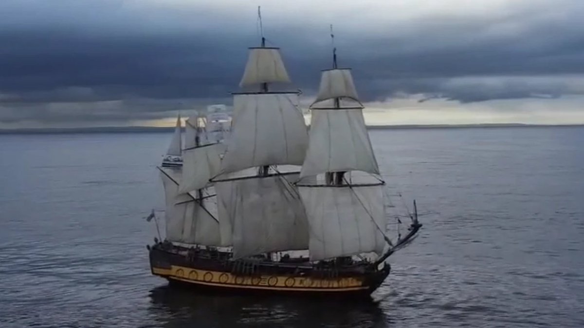 Russisk skoleskib nægtet adgang til dansk skibsfestival – menes at have forbindelser til Putin nyheder.tv2.dk/samfund/2025-0…