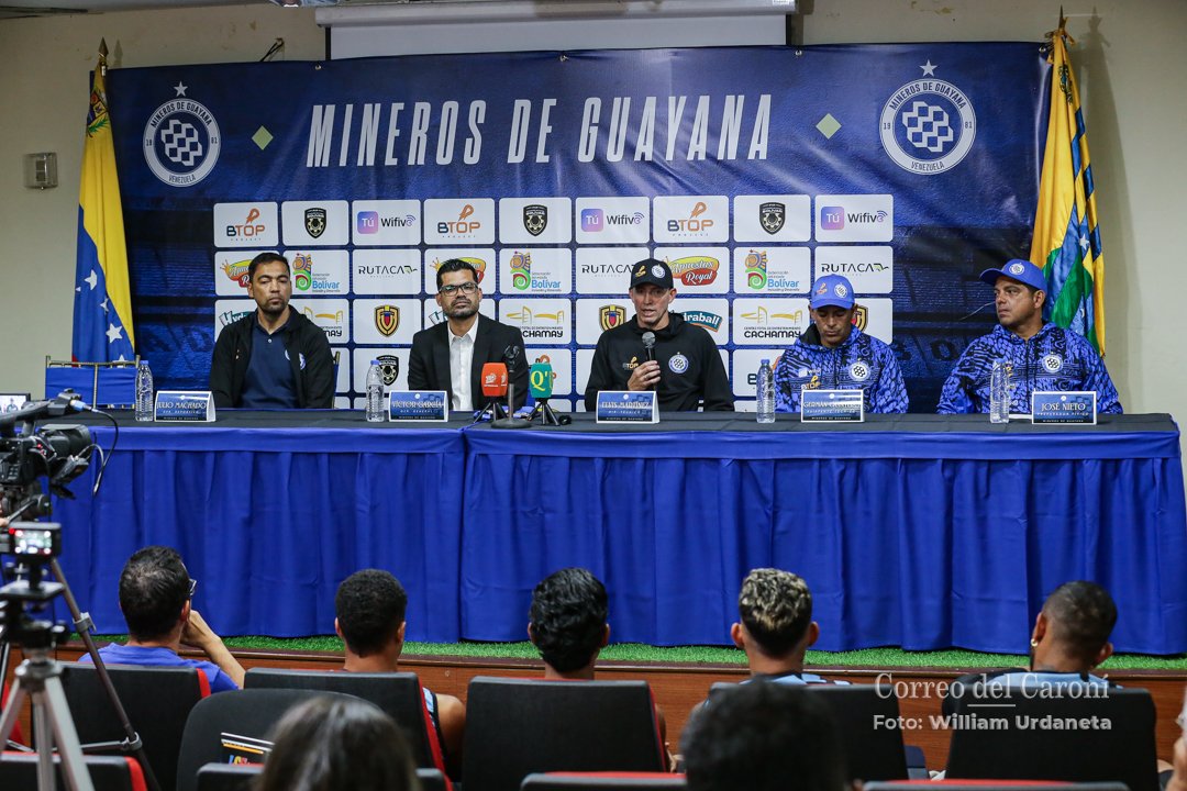 #Fichajes Al cierre del límite de incorporaciones <a href="/MinerosGuayana/">Mineros de Guayana</a> mueve el mercado 🛒con 5 incorporaciones, 3 colombianos (central, contención y extremo) y 2 criollos (contención y volante) apostando a ingresar a la lucha por el ascenso.<a href="/Balonazos/">BALONAZOS / Desde 2003</a> <a href="/TRKSports/">TRK Sports</a>