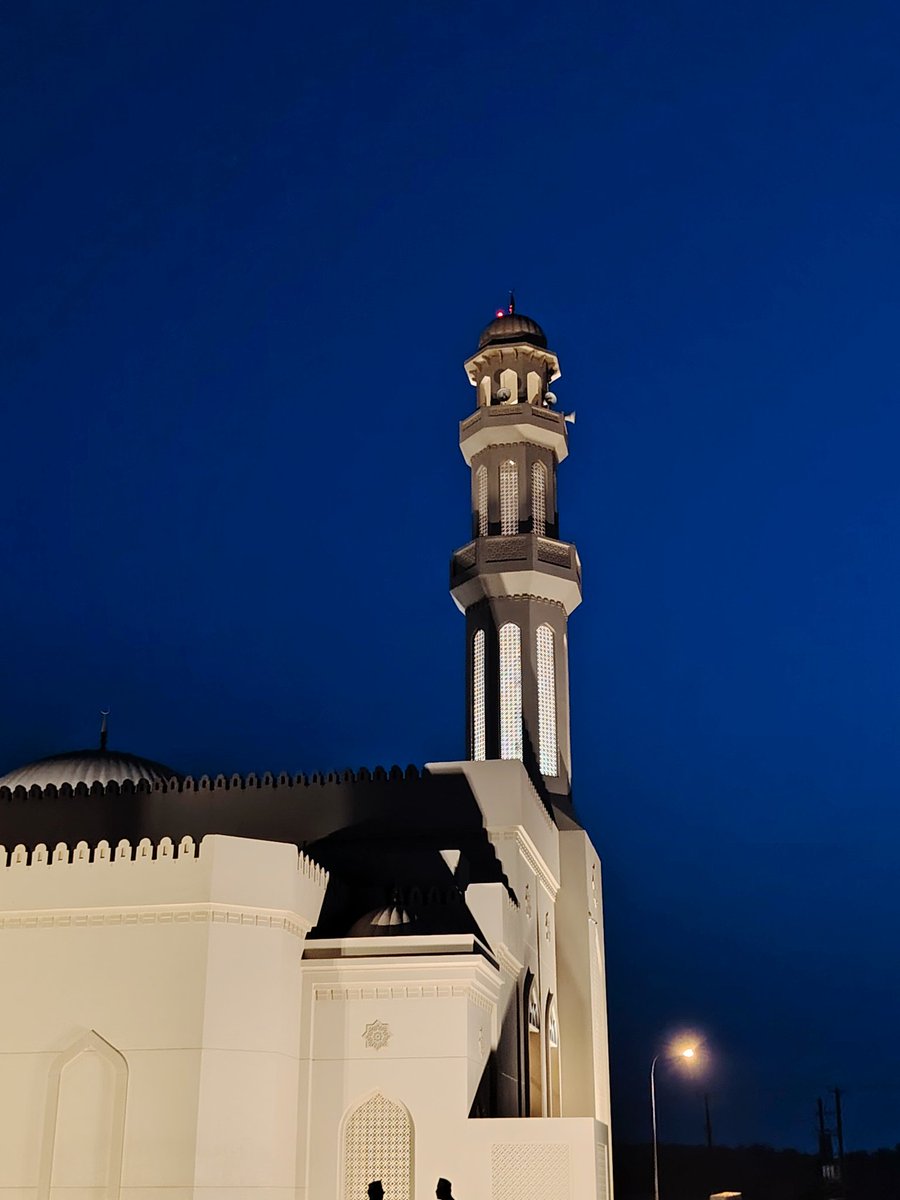 #مساء_الخير
...

من توكل على الله كفاه
و أعطاه فوق ما يتمناه

يسعدلي جوكم 
#غزة_الفاضحة
#مساء_الخير_والسعاده_للجميع