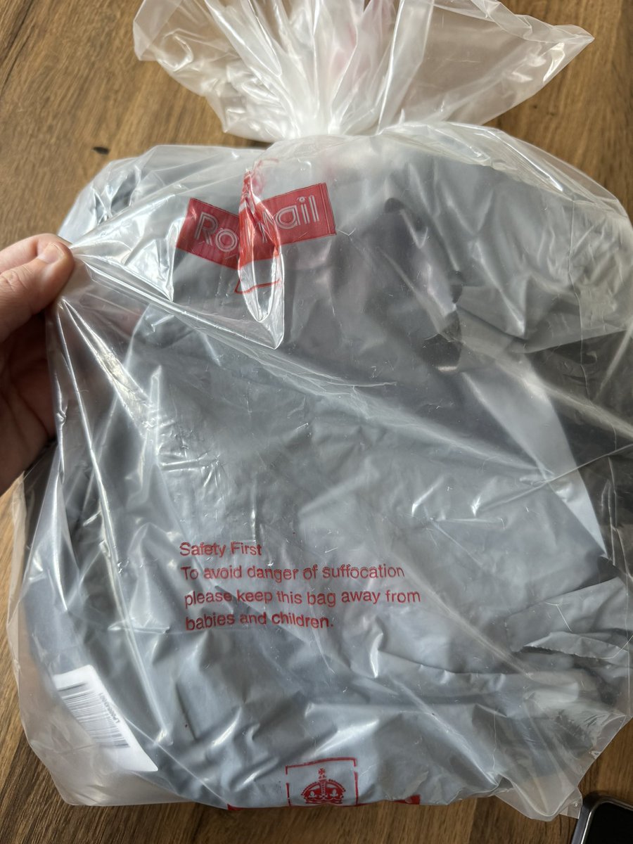 Lisa Thomas tweet media