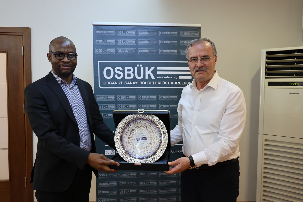 OSBÜK olarak Güney Afrika Ticaret, Sanayi ve Rekabet Bakanlığı, bölgedeki İhtisas Ekonomi Bölgesi, Özel Ekonomi Bölgeleri ve şirketlerin üst düzey yöneticilerinin bulunduğu heyeti misafir ettik. 

Ülkemizin OSB tecrübesini, sanayileşme serüveni ve hedeflerimizi paylaştığımız