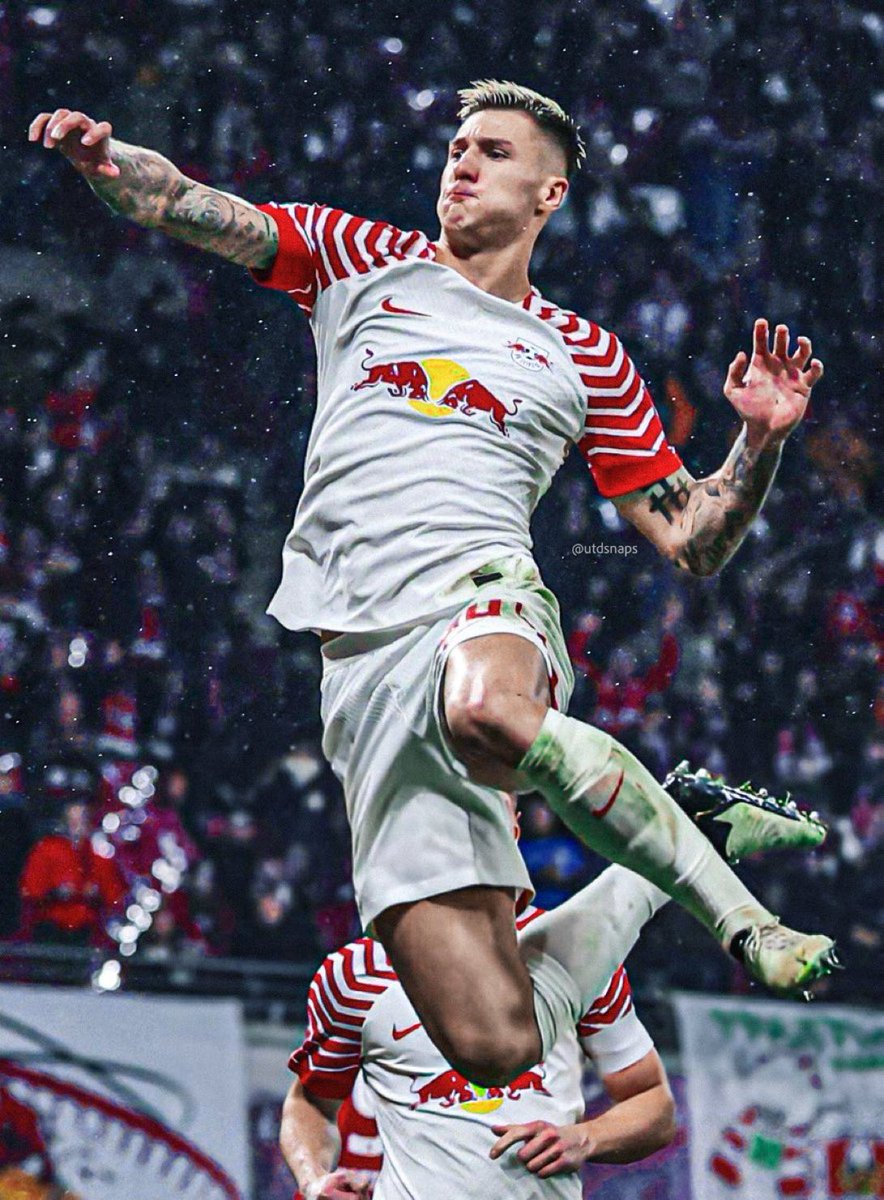 kuxrrra's tweet image. 🚨Manchester United fan gain 

No Manchester United fan should have less than 5000 followers 

Drop your handles 

Follow me ❤️

Repost 🔁

Let’s grow together 
#MUFC