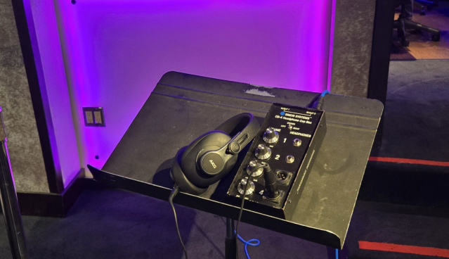 Levife's tweet photo. From iconic stages to world-class studios, HARMAN Professional Solutions empowers creators with technologies that elevate sound and performance. Paramount Recording Studios trusts the AKG K371 headphones from HARMAN Professional... #HARMANemployee https://t.co/9tOZLh1811 https://t.co/OKO6udPimk