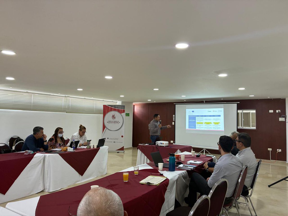 Así vivimos la Mesa de Competitividad de la Provincia de Yariguíes, un espacio que, desde la Comisión Regional de Competitividad e Innovación de Santander y la Cámara de Comercio de Barrancabermeja, impulsamos para dialogar sobre los desafíos y oportunidades del desarrollo.