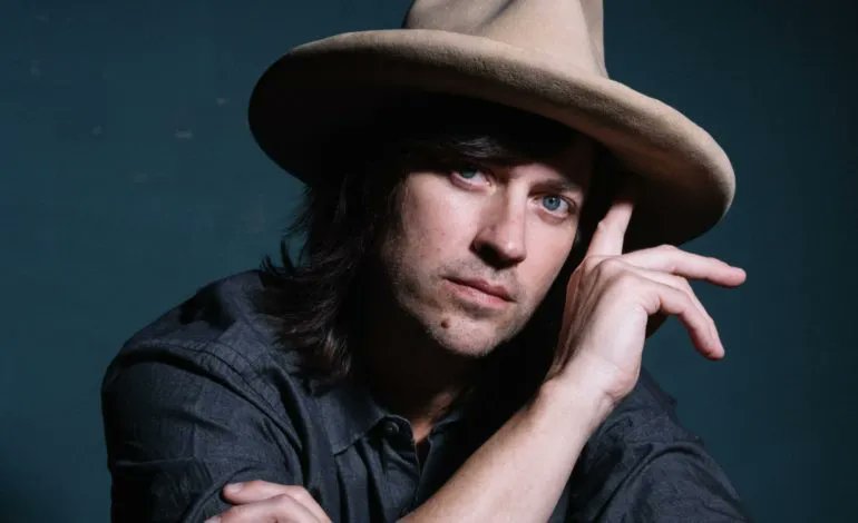 .<a href="/rhettmiller/">Rhett Miller</a> Announces New Album A Lifetime Of Riding By Night For October 2025 Release, Drops New Song “Come As You Are” With Evan Felker (@hdevanfelker)

music.mxdwn.com/2025/08/05/new…

#rhettmiller #alifetimeofridingbynight #evanfelker