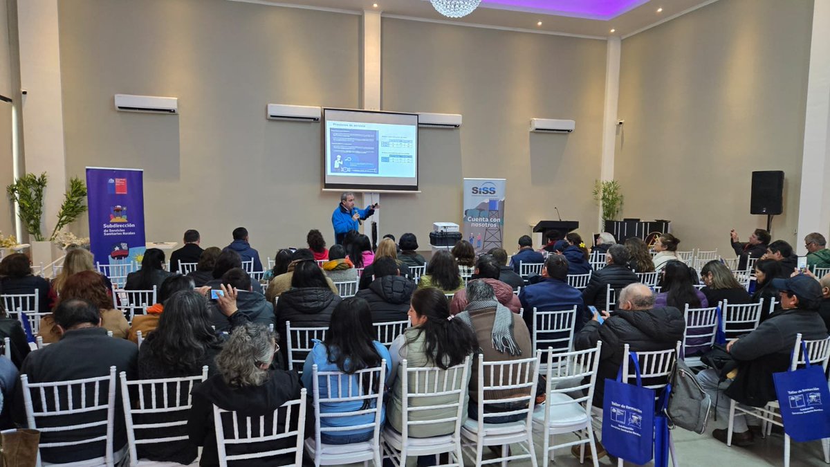 📍#SISS #Maule en taller regional en la provincia de #Curicó, capacitando a #SSR sobre Ley 20.998, organizado por la Subdirección de Servicios Sanitarios Rurales.
🤝 Valoramos estos espacios de formación donde podemos aportar con nuestra experiencia al fortalecimiento de los SSR