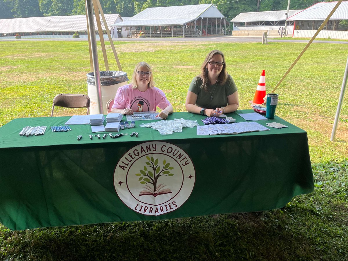 sotierlibsys's tweet image. Yesterday, STLS staff joined forces with Cuba Library and Belfast Library at the Allegany County Office for the Aging Senior Picnic, connecting with local seniors to showcase how the library can support lifelong learning and digital access at any age.
#LibrariesAreForEveryone