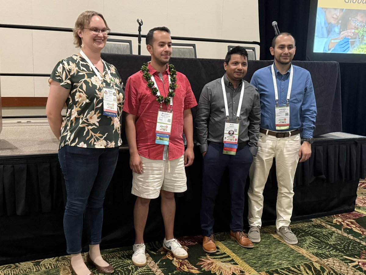Ruchiikashyap's tweet image. Wrapped Plant Health 2025 with great connections &amp;amp; memories. Organized First-Timers Orientation &amp;amp; ECP Networking, moderated Schroth Faces of the Future Symposium, presented a poster, and connected with friends &amp;amp; collaborators.

Until next time! #PlantHealth2026
#plantpathology