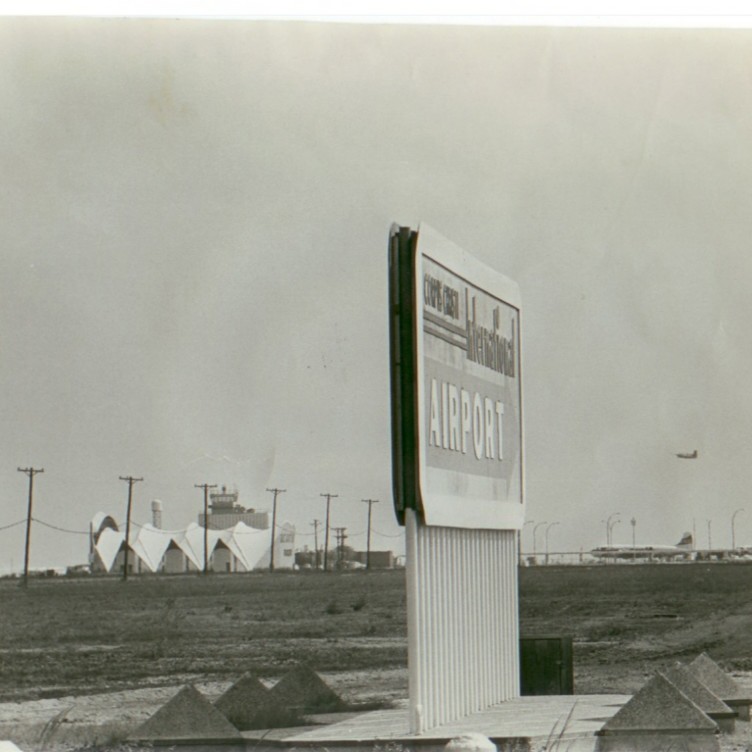 flyccia's tweet photo. Happy 65th birthday to Corpus Christi International Airport (CCIA)! βοΈ This major milestone takes us back to August 6, 1960, when CCIA first opened its doors. While our current terminal opened in 2002, we'll always remember where we started. π #flyccia @cityofcc https://t.co/AcrGHEH8LM
