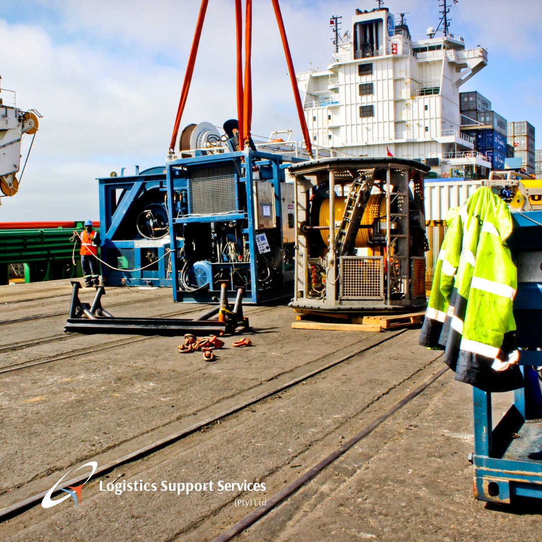 LSS_Namibia's tweet image. Real tasks. Real teams.
Freight in motion — cleared, secured, and lifted with purpose.

#FreightInMotion #LSSNamibia #LogisticsInAction #OnsiteOps #FreightOps