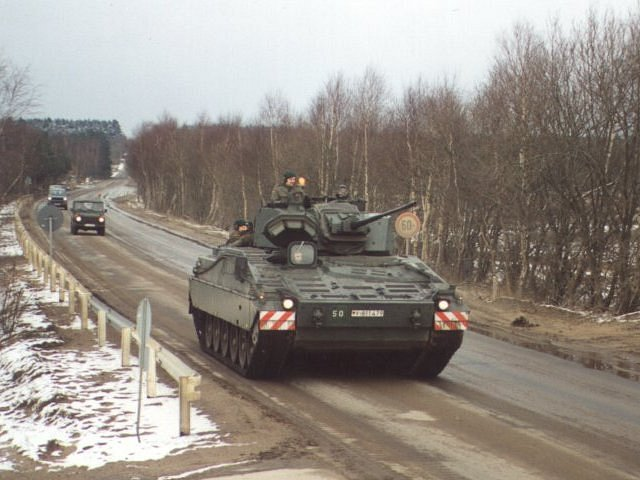 AdeptusArkain's tweet photo. Today is the German Krauss Maffei Marder 2.

Linked with the Kampfwagen 90 program, the army requirements of an IFV with options for a 35mm or 50mm cannon with protection from 35mm autocannon rounds. Although it won the contract in 1988, it would be cancelled in 1992. https://t.co/YdO0ki7UTn