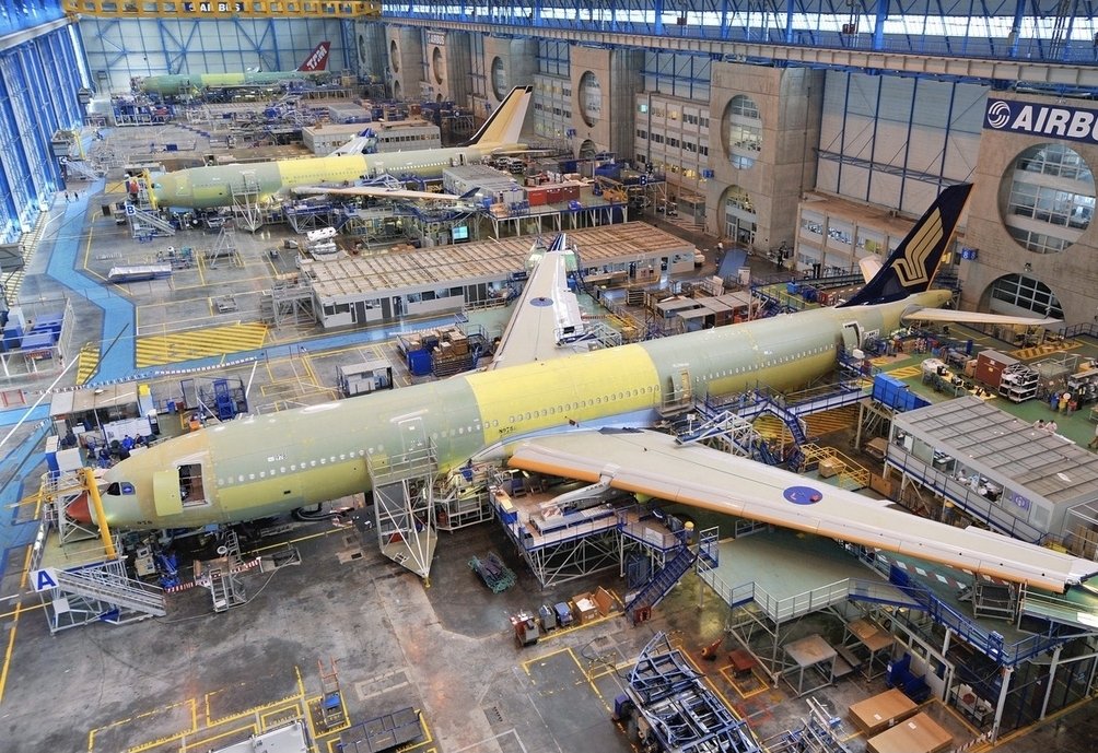 Voir ces terribles incendies à 100kms seulement de la capitale mondiale de l'aéronautique qu'est #Toulouse qui n'a jamais su sortir un avion de type #Canadair de ses chaînes lorsqu'on connait la vétusté des machines canadiennes en service m'attriste tous les ans