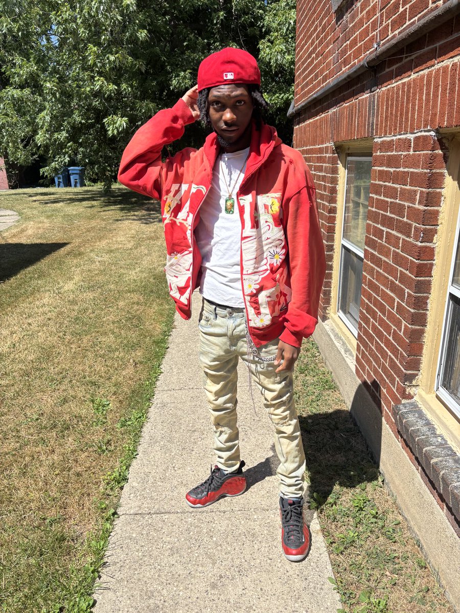 LWhtfield's tweet image. I ride around lowkey,Ima real 🅿️ like $ki