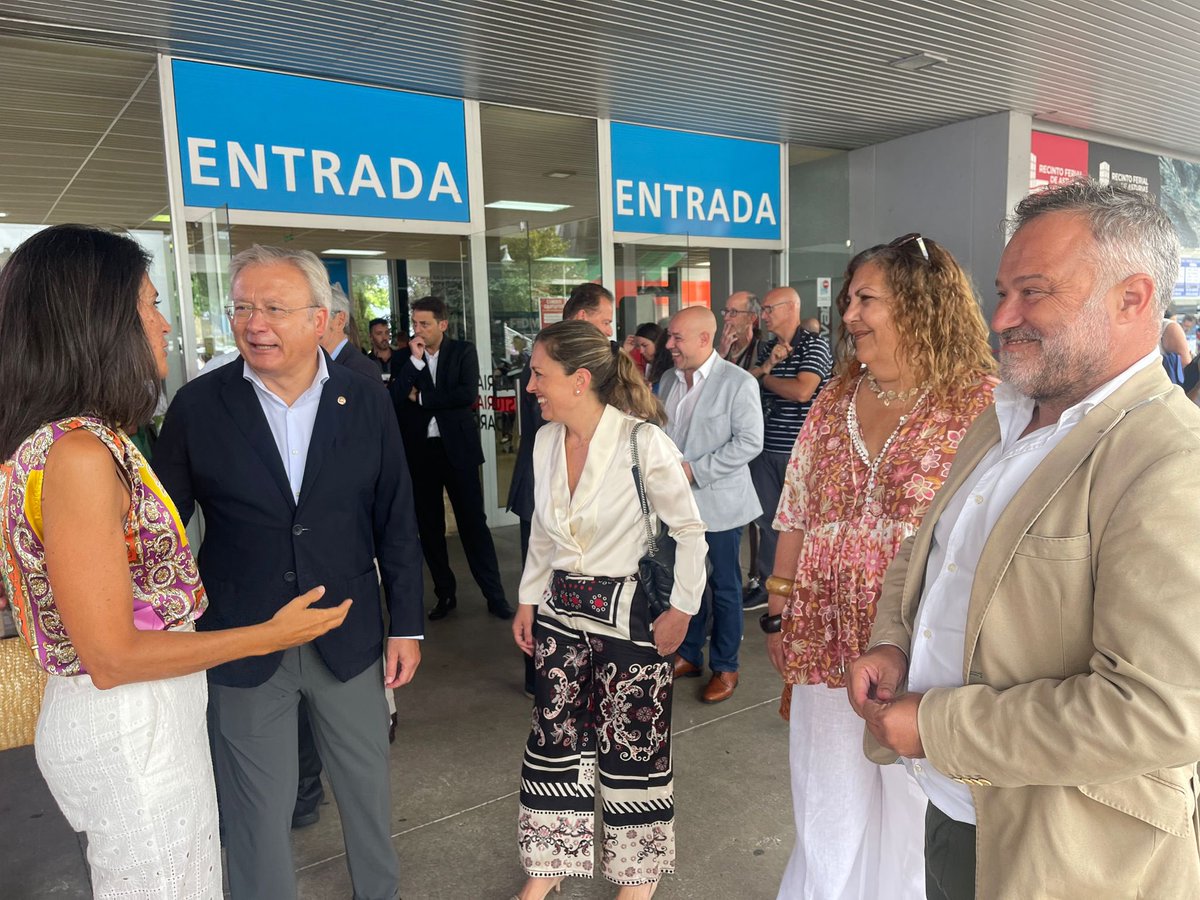 psoegijon's tweet image. 🗓️ 3a Jornada #FIDMA

✅Acto de celebración Día de #Hunosa
✅Día del joven empresario @AJEASTURIAS 
✅Cumbre 20º aniversario Embajadores de #Gijón/#Xixón 

#SocialistasDeGijón ❤️
#FeriaDeMuestras 
#Asturias