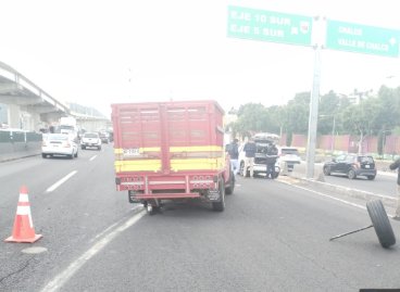 PoderNoticiaPue's tweet image. 🚧 Precaución al conducir | En el Estado de México se reporta reducción de carriles cerca del km 018+200 de la autopista México–Puebla (vía directa), con dirección hacia Puebla, debido a un accidente vial.

@CAPUFE @GN_Carreteras 

#PoderNoticia
