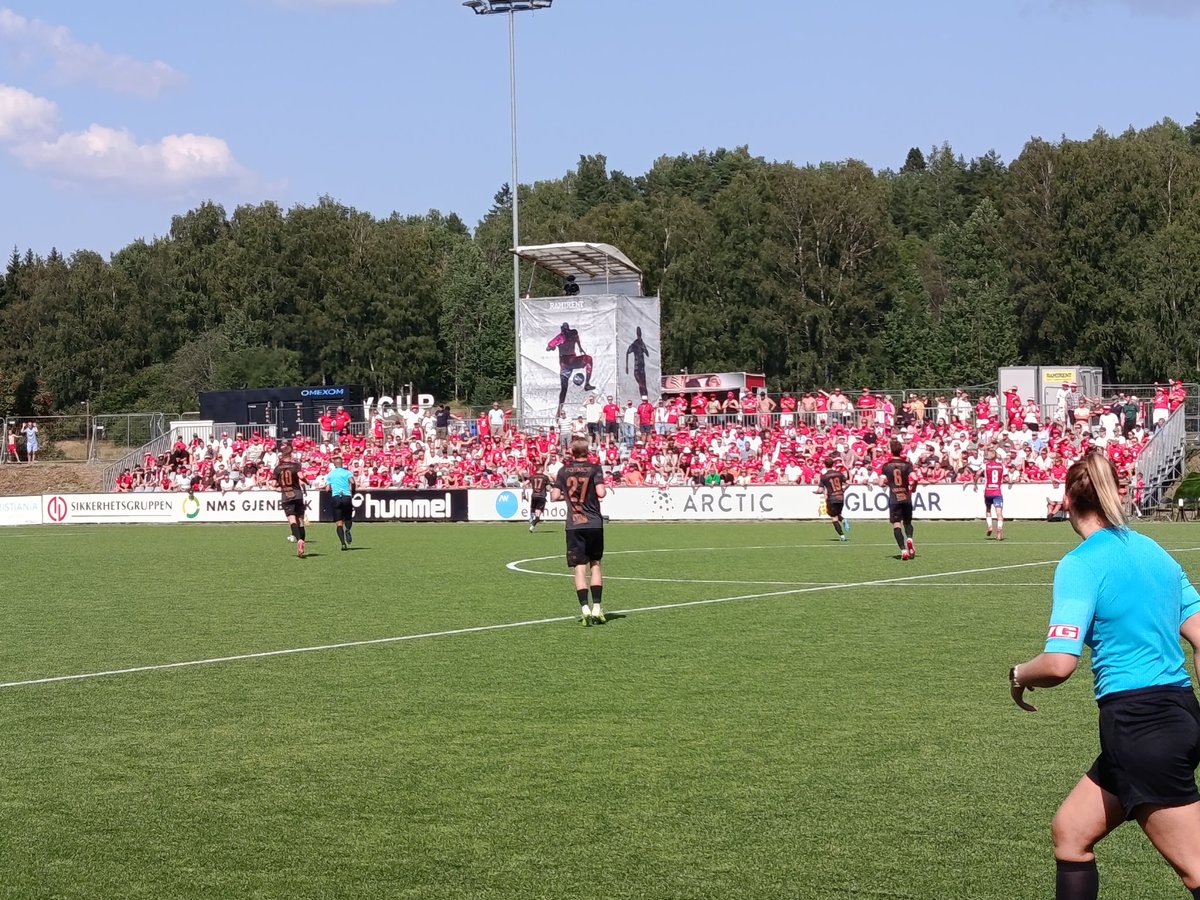 Last match of my Norway trip. More excellent away support. KFUM put in an excellent shift and deserved the win v a team in the Champions League qualifiers. Felt like being at the cricket 😃♥️
⚽ KFUM Oslo v SK Brann
🏆 Eliteserien🇳🇴
🏟️KFUM Arena
💶Invitation 🙏🏻
📆19.07.25
👥3,017