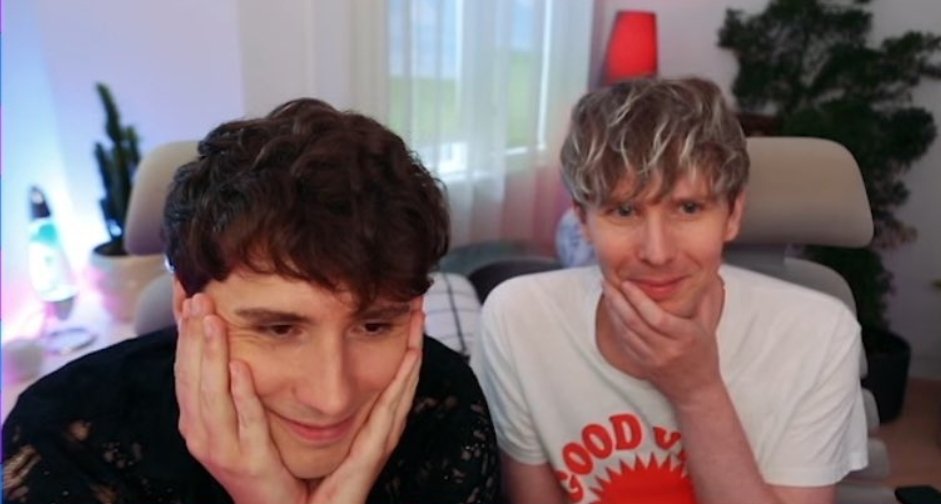 this is how I look when i watch dan and phil