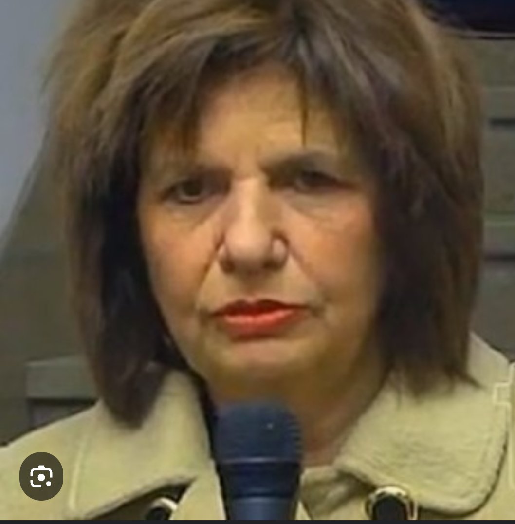 Leona Patriota🇦🇷 (@anabellasa92952) on Twitter photo No te escuché monto <a href="/PatoBullrich/">Patricia Bullrich</a> gritandole a Martin Menem que baje la sesión. ¿Acaso no era importante el déficit 0?
Idiota, borracha y montonera! No te escuché monto <a href="/PatoBullrich/">Patricia Bullrich</a> gritandole a Martin Menem que baje la sesión. ¿Acaso no era importante el déficit 0?
Idiota, borracha y montonera!