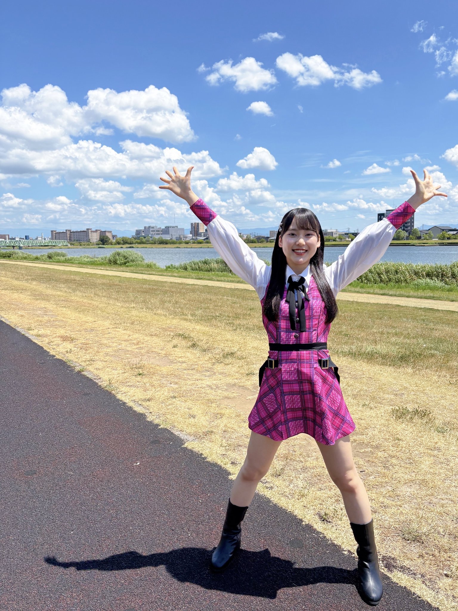 丸山 ひなた　サイン入りタペストリー 48の日スクラッチ 丸山ひなた タペストリー サイン入り 2025年最新】#丸山ひなたの