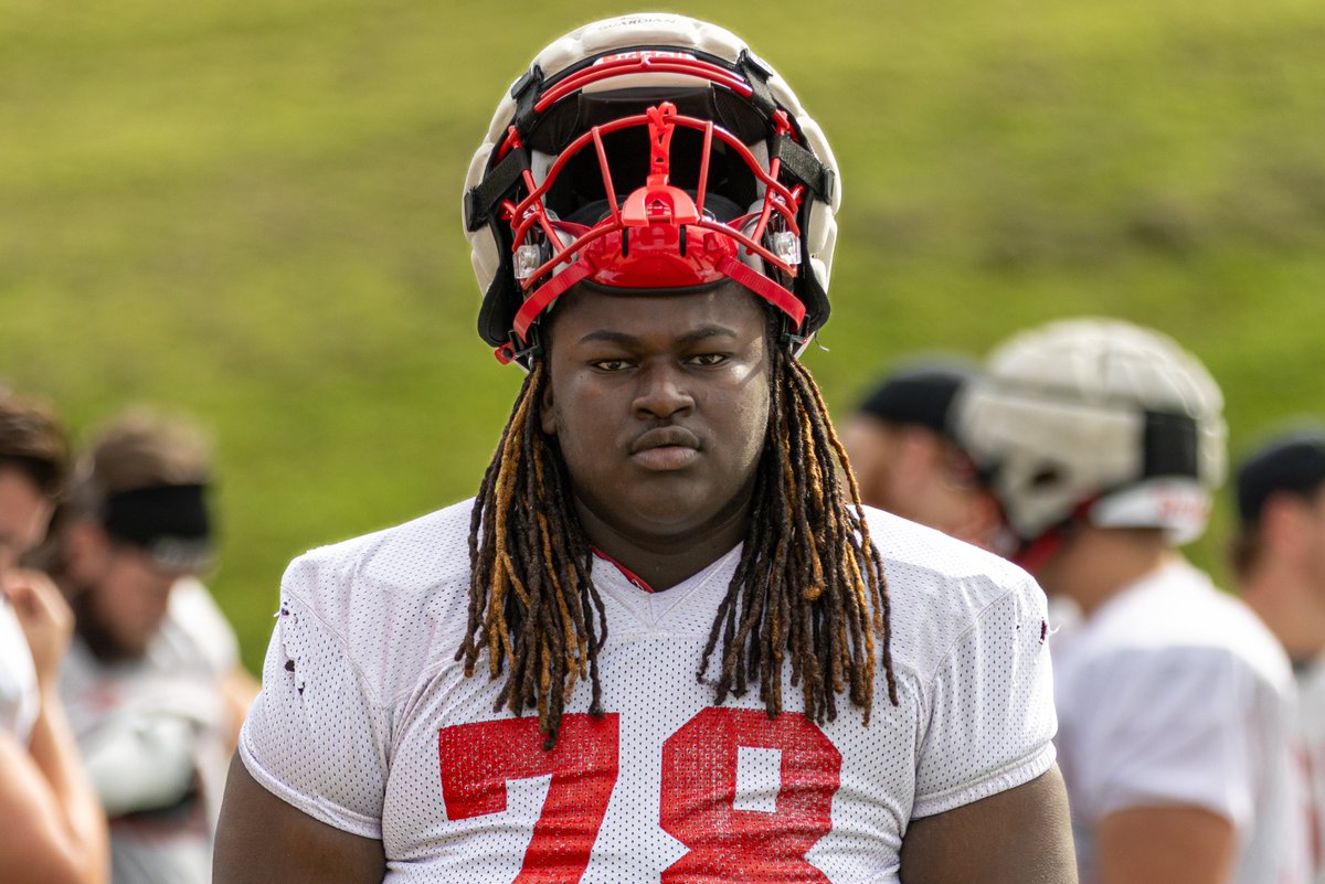 UVAWiseCavs's tweet image. Today is the first day of UVA Wise Football&apos;s fall camp! #BackToWork 💪🏈😎

@UVAWiseCavsFB