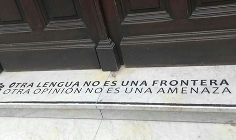 "¿Qué tiempos son estos en los que tenemos que defender lo obvio?"⁣
Bertolt Brecht