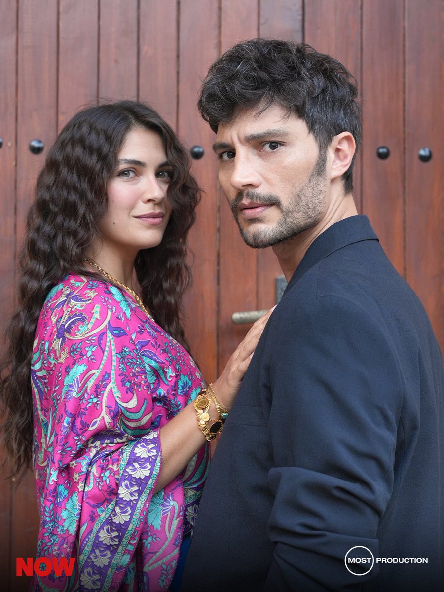 Shaimaa07533973's tweet image. الاستايل الغجري
ميكس العيون السودا مع الملون 
فرق الطول 
وقصة زواج بالاجبار 
I&apos;m totally in 💯
#HalefKöklerinÇağrısı