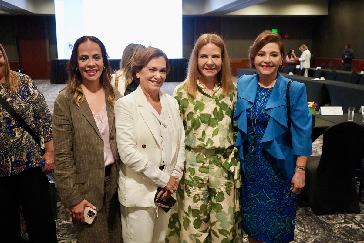 Sonora cuenta con su primera estancia temporal para víctimas de violencia extrema.
La presidenta honoraria de DIF Sonora, Rocío Chávez Murillo, presentó este espacio, desarrollado por la Comisión Ejecutiva Estatal de Atención a Víctimas.
#SeguimosTransformando