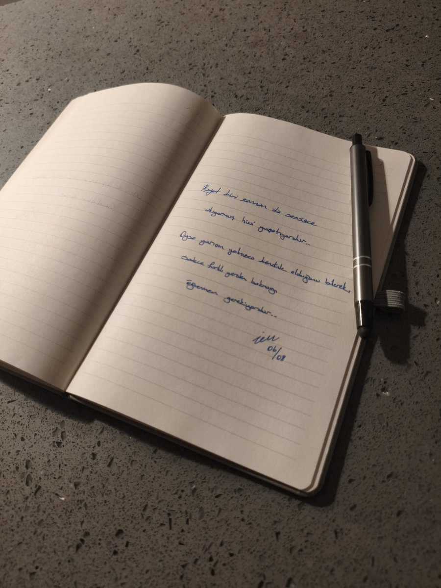 Hayat kimi zaman da sessizce akıyormuş hissi yaşatıyordur..
Oysa yarışın yalnızca kendinle olduğunu bilerek, sadece farklı yerden bakmayı öğrenmen gerekiyordur.. 06/08 #iem #selimiye #marmaris #muğla