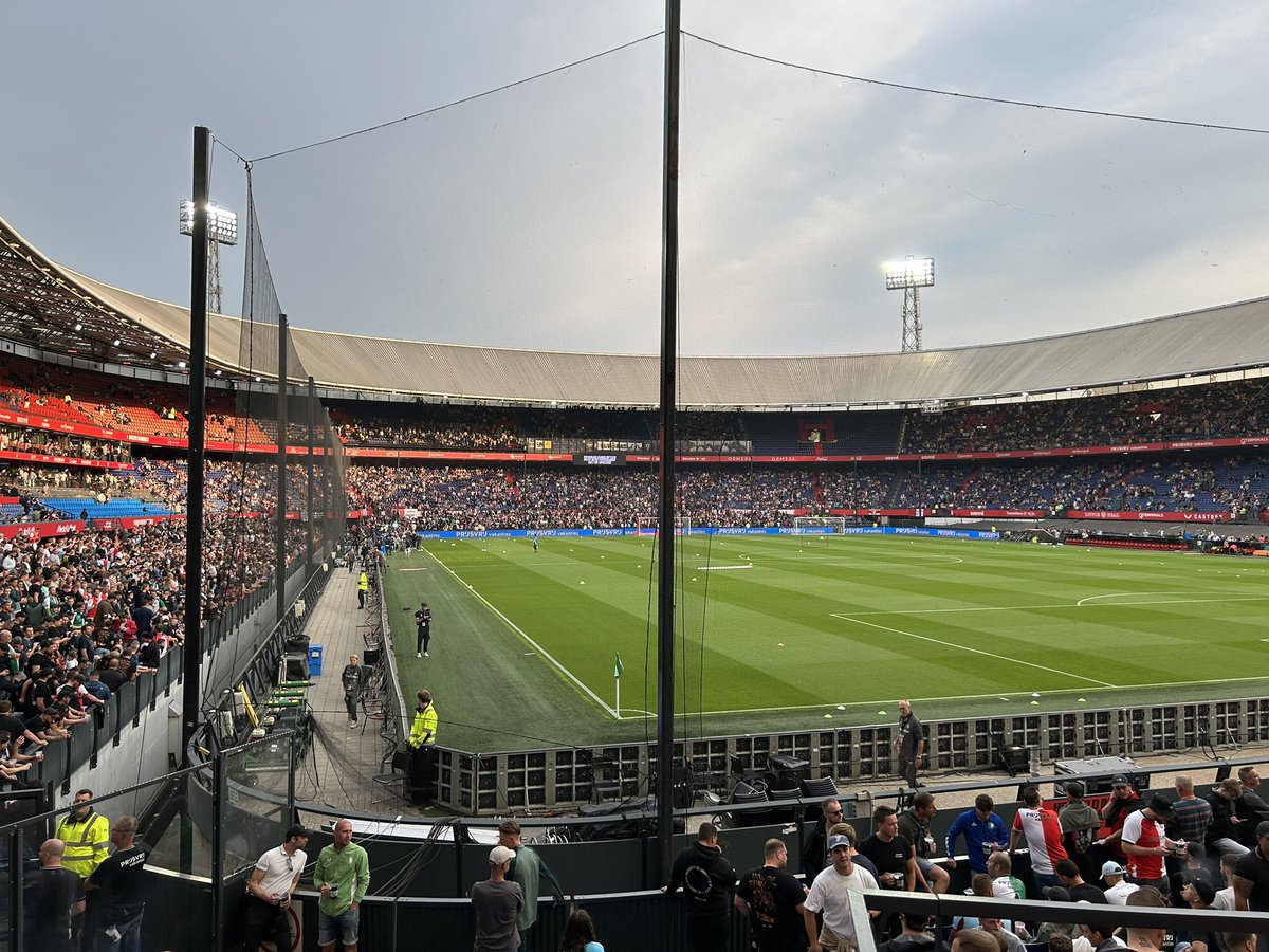 Meteen een loodzwaar begin…. Wat kunnen we, en waar staan we? Kom op, Faaienooooooort ❤️💪🏻 #FEYfen