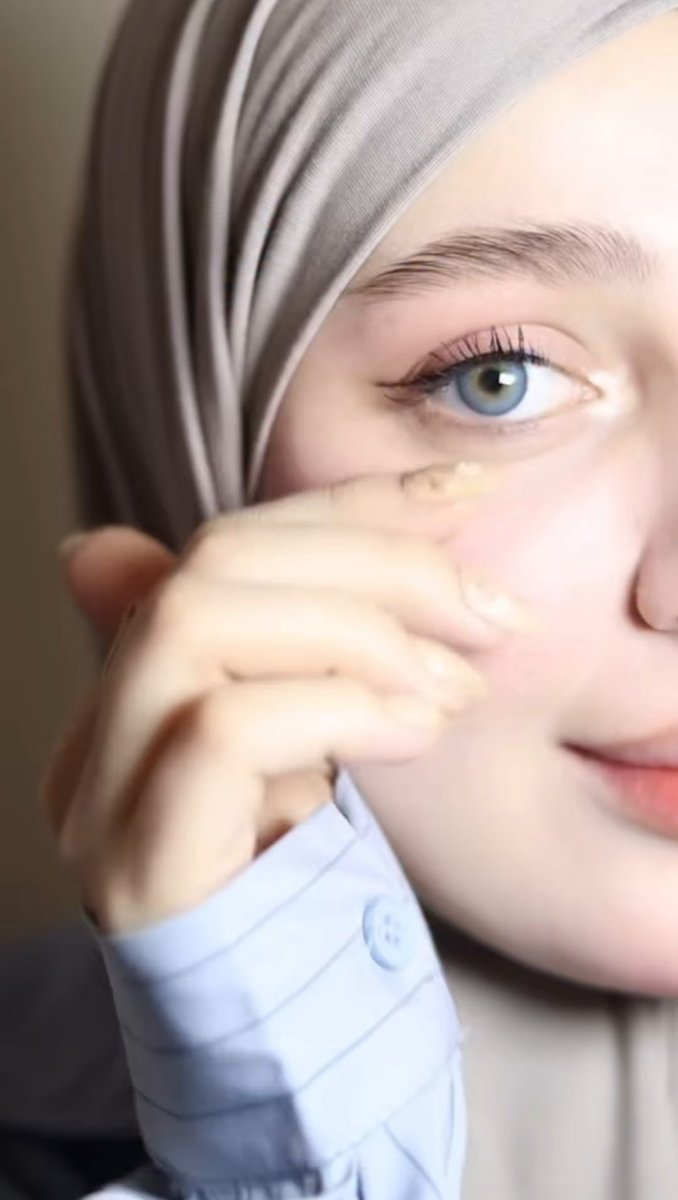 مساكم الله بالخير متابعيني
هل يوجد  شخص يفهمني  احكيله اوجاعى😔
بصراحه_
رد