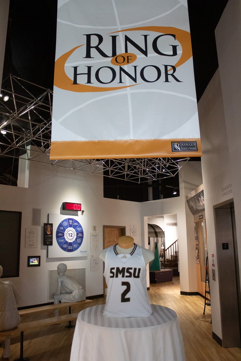 SMSUWomensHoops's tweet image. Bri Stoltzman's jersey is hanging in the Ring of Honor at the Women's Basketball Hall of Fame in celebration of her accomplishments during the 2024-2025 season. 🏀🐴

If you're visiting Knoxville, TN swing by and visit the WBB HOF to see #2 hanging in the rafters!🤩🥳
