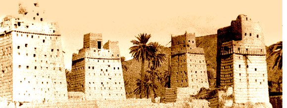 حين علمت السلطات الرومانية في القدس بإيمانه برسالة سيدنا المسيح، قامت بمطاردته لاعتقاله ومحاكمته، خاصة بعدما خُيّل لهم انهم صلبوا سيدنا المسيح. قرر القديس الهروب من القدس،  حيث قام ابن اخته بتسهيل هروبه من كمين نصب له، واتجه الى شبه الجزيرة العربية حتى وصل الى نجران جنوباً .. 5️⃣