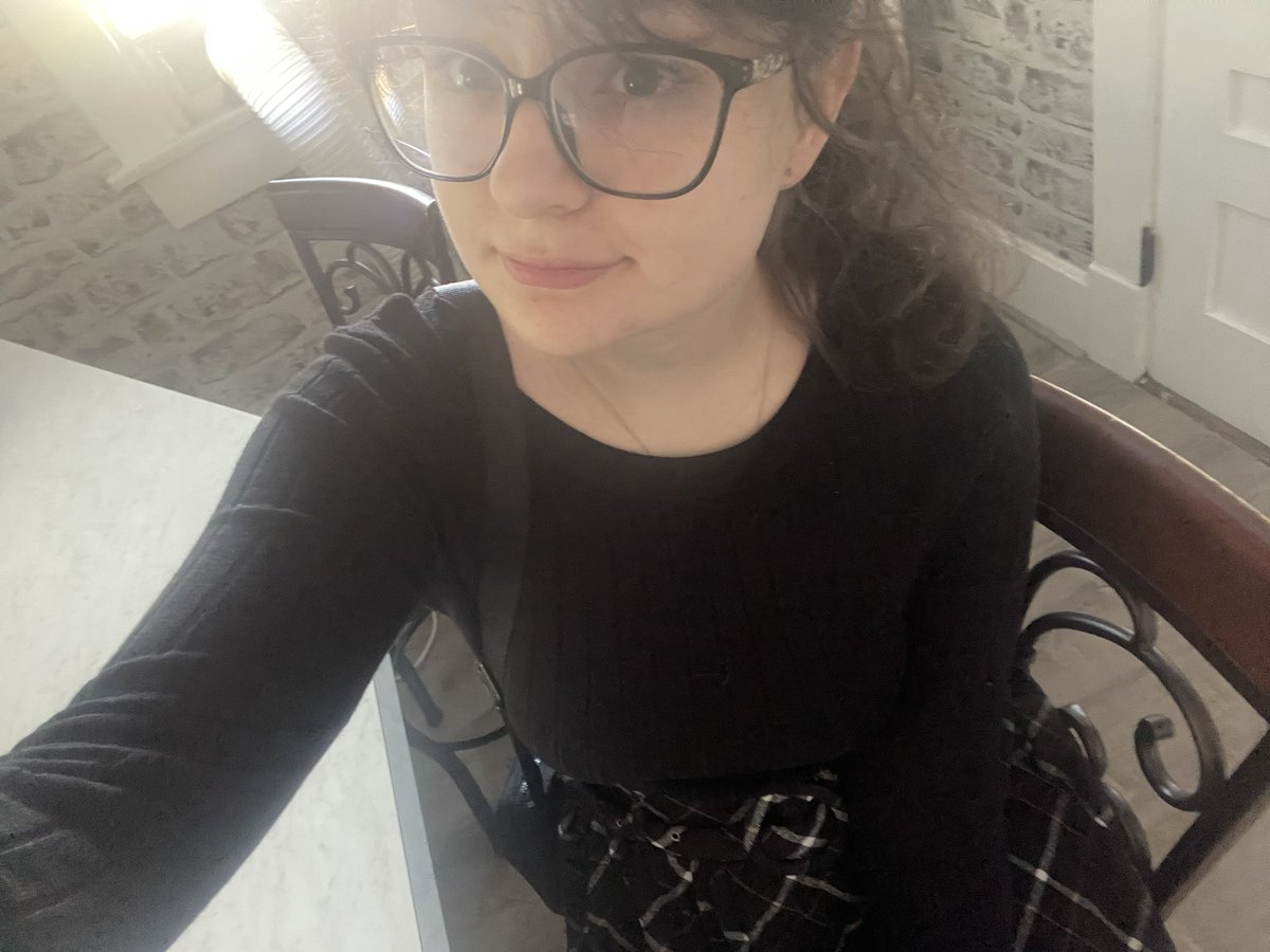 himewawaa's tweet image. unalted myself for a job interview this morning (it went very well)