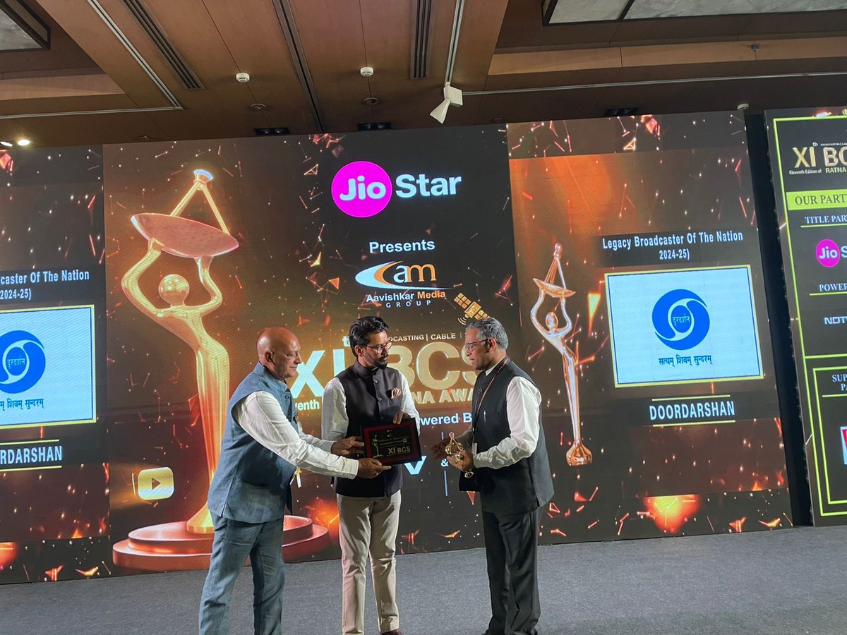 🏆 A Big Win for Prasar Bharati 🇮🇳📺

At the JioStar 11th BCS Ratna Awards, powered by NDTV &amp; Z in New Delhi —

Doordarshan was honoured with:
🥇 Legacy Broadcaster of the Nation
🥇 DD FreeDish recognised as the Largest Subscriber Base DTH Player in India

And 
🥇 Best Debut OTT