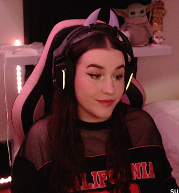 💜EN DIRECTO
Estamos ON, seguimos con cosillas pendientes, vamos al lio y a ver como nos va todo hoy o que tengo que tocar 💀
🥀Clara Rojo - Ep.296: El trabajo en equipo.
🔗twitch.tv/saralyche